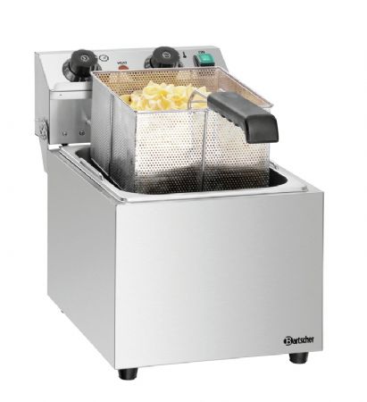 Cuiseur à pâtes avec 1 cuve de 8 litres et 1 panier de 4,9 litres Cuiseur à pâtes avec 1 cuve de 8 litres et 1 panier de 4,9 litres