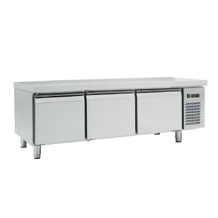 Poste réfrigéré positif inox 3 portes profondeur 700 plage -2/+8°C - profondeur 700mm Poste réfrigéré positif inox 3 portes profondeur 700 plage -2/+8°C - profondeur 700mm