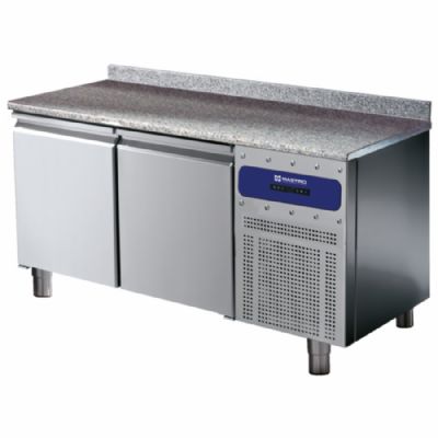 Table froide pâtissière 2 portes dessus granit température -2/+8°C Table froide pâtissière 2 portes dessus granit température -2/+8°C