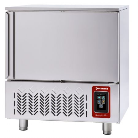 Nombre de niveaux GN avec capacité 5x GN 1/1 inox - 790x830x880 mm Nombre de niveaux GN avec capacité 5x GN 1/1 inox - 790x830x880 mm