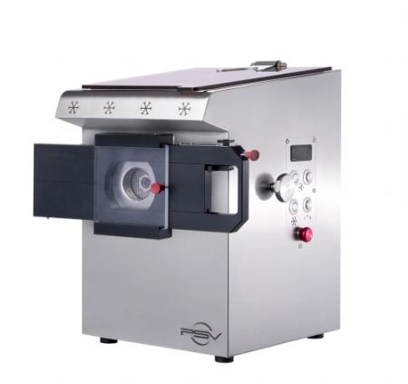 Hachoir réfrigéré triphasé pour boucherie - 600 kg/heure - avec reconstitueur Hachoir réfrigéré triphasé pour boucherie - 600 kg/heure - avec reconstitueur