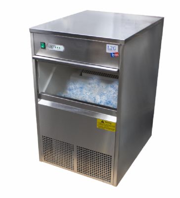 Machine à glaçons creux avec reserve de 10kg - production 50kg/24h Machine à glaçons creux avec reserve de 10kg - production 50kg/24h