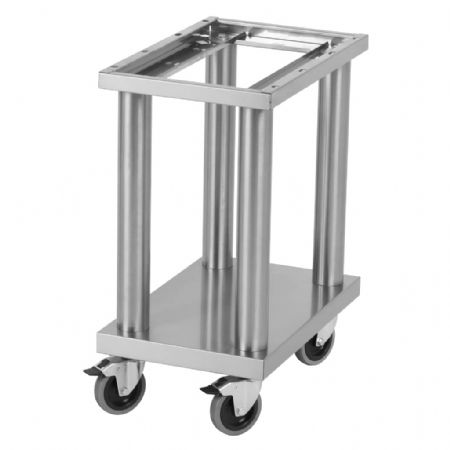 Soubassement mobile ajouré sur roulettes avec ossature apparente Soubassement mobile ajouré sur roulettes avec ossature apparente