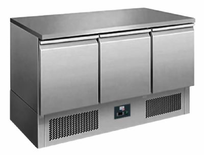 Table desserte réfrigérée inox centrale +2/+8°c avec 3 portes - 368 litres Table desserte réfrigérée inox centrale +2/+8°c avec 3 portes - 368 litres