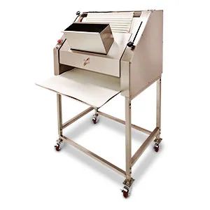 Façonneuse 3 cylindres en inox 1200 pièces/heure - diamètre 750 mm Façonneuse 3 cylindres en inox 1200 pièces/heure - diamètre 750 mm