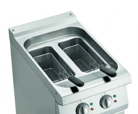 Friteuse professionnelle triphase 1 cuve de 9 itres sur coffre ferm - 400x700x850 mm