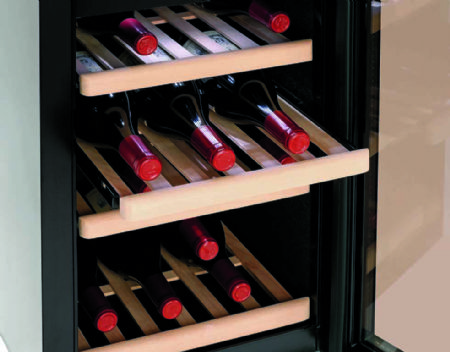 Cave  vin professionnelle noire pour 38 bouteilles - 113 litres - 396x580x1030 mm