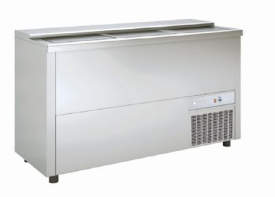 Refroidisseur  bouteilles et cannettes inox avec 3 portes coulissantes - 420 litres