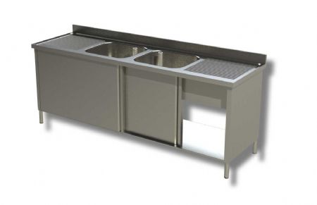 Plonge inox adosse 2 bacs avec 2 portes coulissantes et 2 egouttoirs - 1800x600x850 mm