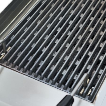 Grill pierres de lave gaz avec grille de cuisson en fonte  poser 300x600x280/400 mm