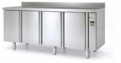 Table inox ngative avec dosseret et 4 portes pleines groupe  distance - 2245x600x850 mm