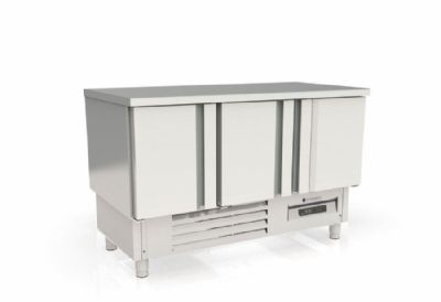 Table inox compacte adosse positive avec 3 portes pleines GN 1/1 - 1395x700x950 mm