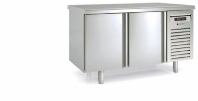 Table inox traversante positive avec 2+2 portes pleines GN 1/1 - 1345x780x850 mm