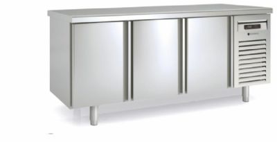 Table inox traversante positive avec 3+3 portes pleines GN 1/1 - 1795x780x850 mm