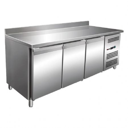 Table rfrigre pour cuisines professionnelles positive GN 3 portes avec dosseret