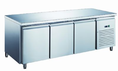 Table rfrigre inox positive avec vaporateur ventil - 3 portes - 580 litres - Sans dosseret - PA3101X