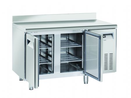 Table rfrigre ngative -22C  -18C 2 portes avec dosseret GN1/1 inox 210L - 1350x700x950 mm